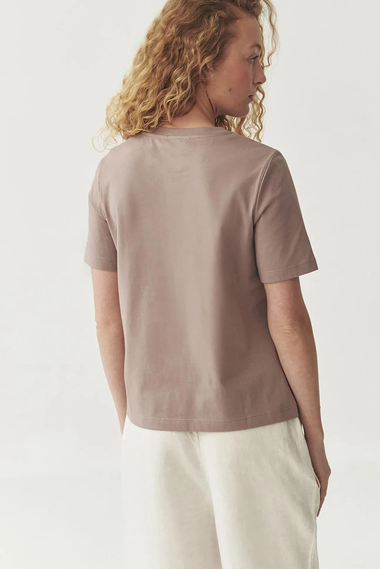 BAWEŁNIANY T-SHIRT DAMSKI — SORIA