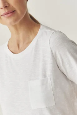 BAWEŁNIANY T-SHIRT Z KIESZONKĄ - DELQI