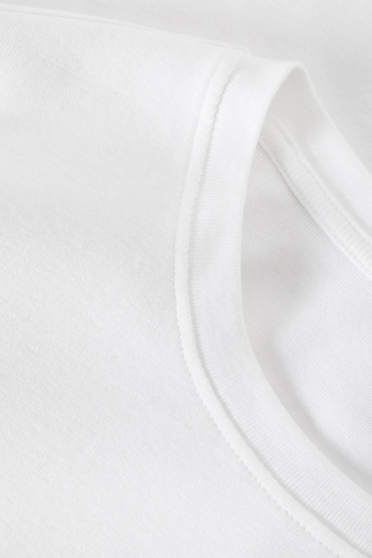 BAWEŁNIANY T-SHIRT Z KRÓTKIM RĘKAWEM — KIRI