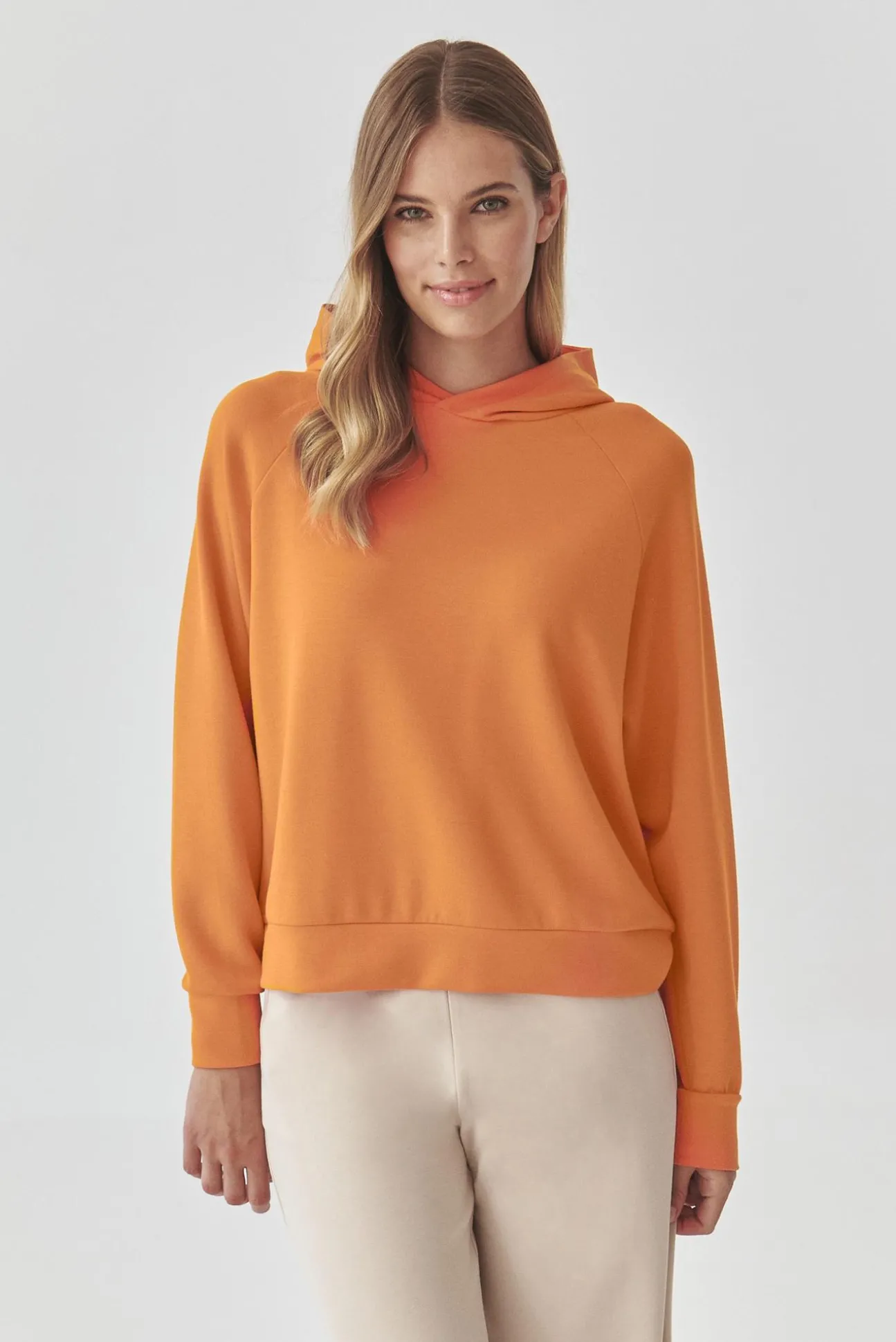 DAMSKA BLUZA RAGLANOWA Z KAPTUREM - VIOLETTA