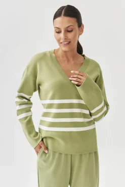 DAMSKI SWETER W PASKI - ELIANA