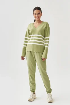 DAMSKI SWETER W PASKI - ELIANA