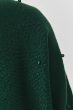 DAMSKI SWETER Z OZDOBNYMI KULECZKAMI — PERLO