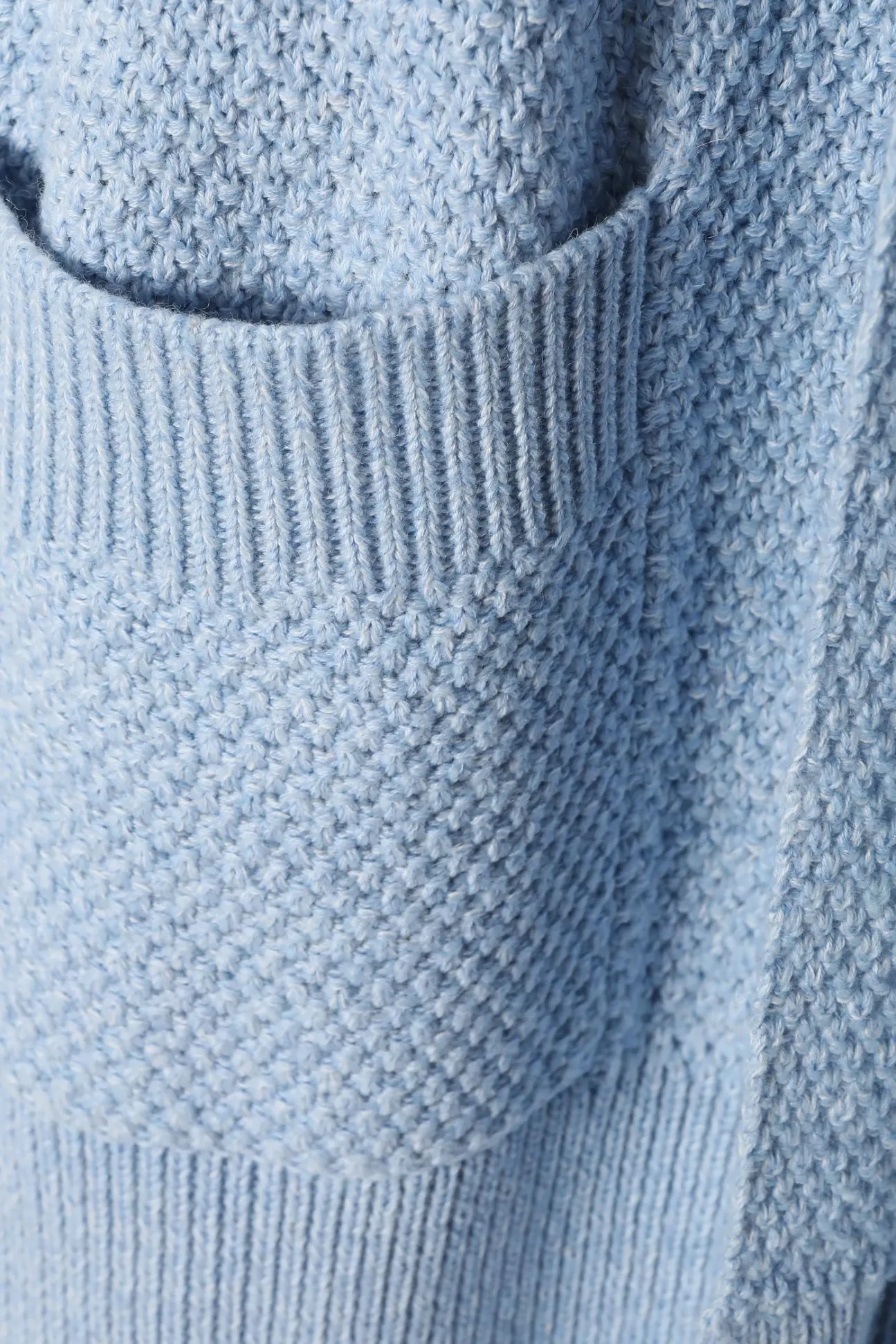 DŁUGI STRUKTURALNY SWETER DAMSKI TYPU KARDIGAN - PULOVER