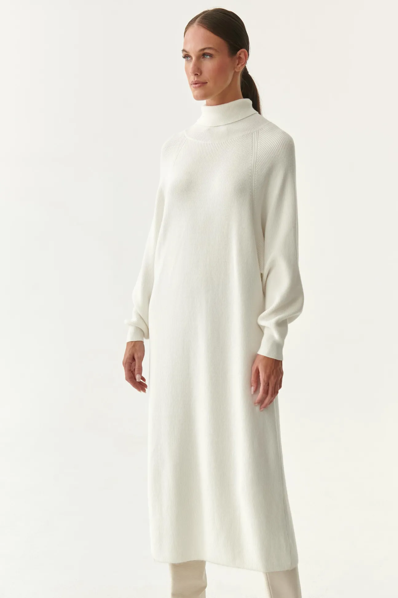 DZIANINOWA SUKIENKA OVERSIZE RONESI