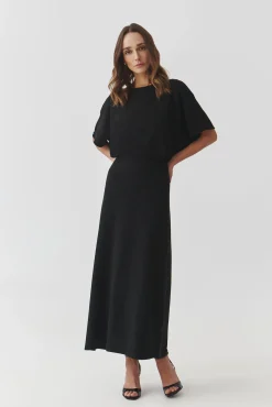 ELEGANCKA SUKIENKA MAXI Z POŁYSKUJĄCĄ PRZĘDZĄ — KATIE