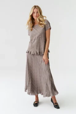 ELEGANCKA TKANINOWA BLUZKA DAMSKA Z KRÓTKIM RĘKAWEM NAKO