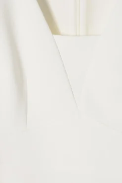 ELEGANCKA TKANINOWA SUKIENKA O OŁÓWKOWYM KROJU - BORKI