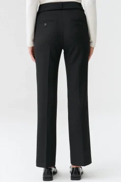 ELEGANCKIE TKANINOWE SPODNIE DAMSKIE W KANT LAURA