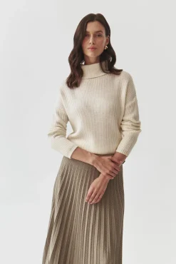 KLASYCZNY DAMSKI SWETER Z GOLFEM Z WEŁNY MERINO — BLANCHE