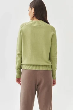 KLASYCZNY SWETER Z OKRĄGŁYM DEKOLTEM - ROSIE