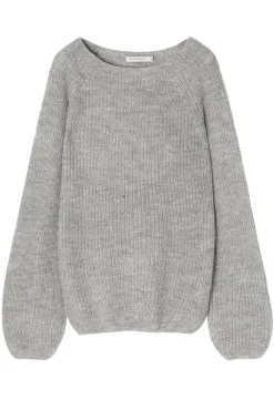 MELANŻOWY SWETER DAMSKI Z DEKOLTEM W ŁÓDKĘ SOSO