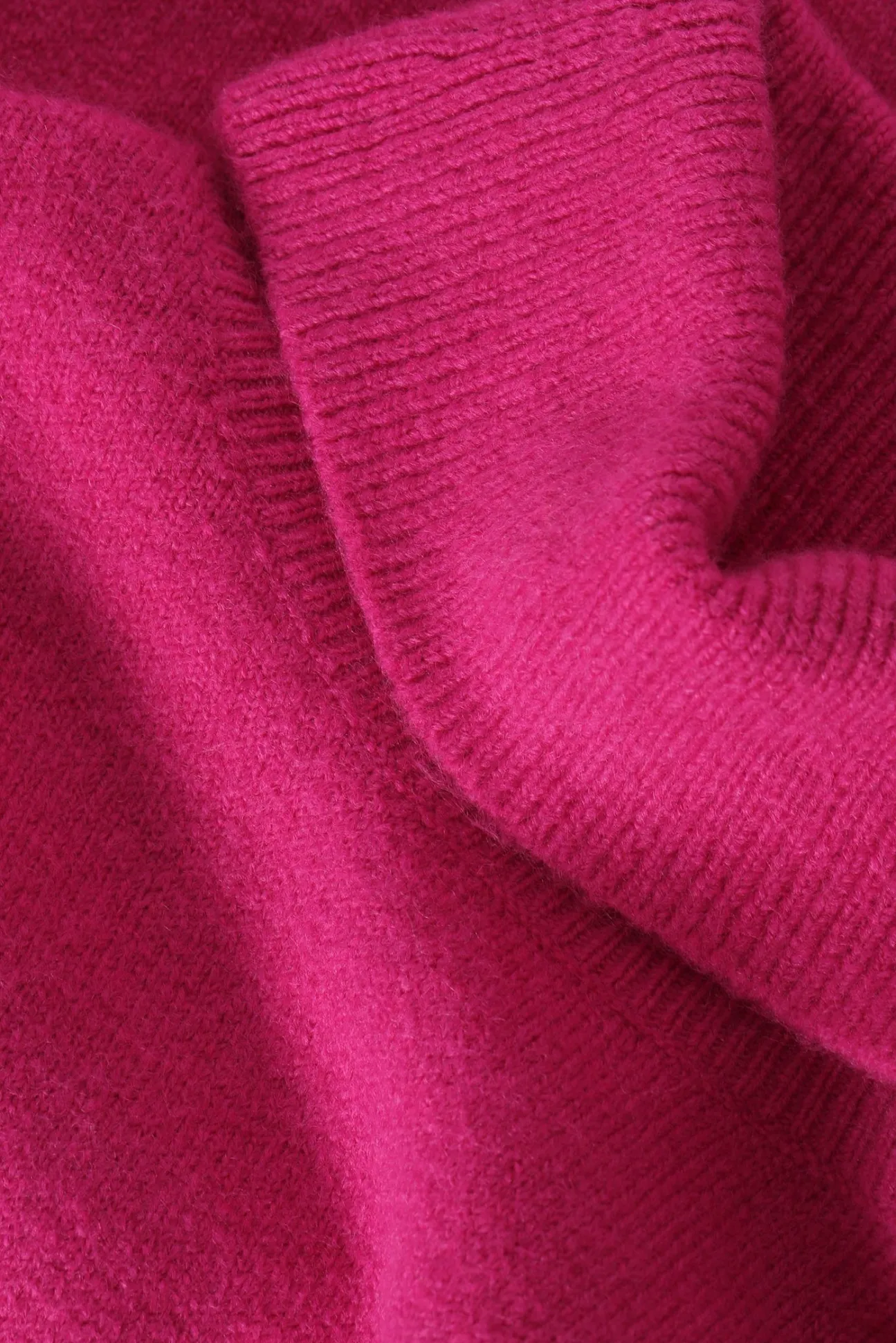 OVERSIZOWY SWETER DAMSKI Z GOLFEM WAMKO 1