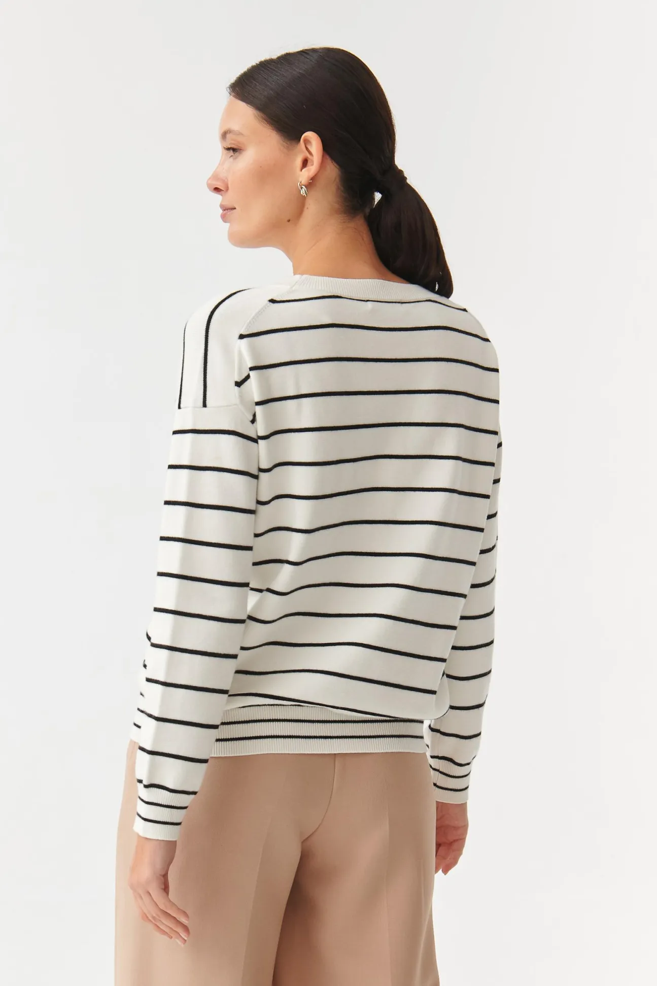 OVERSIZOWY SWETER DAMSKI W PASKI ASOKO