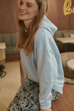 PASTELOWA BLUZA Z KAPTUREM — NULA