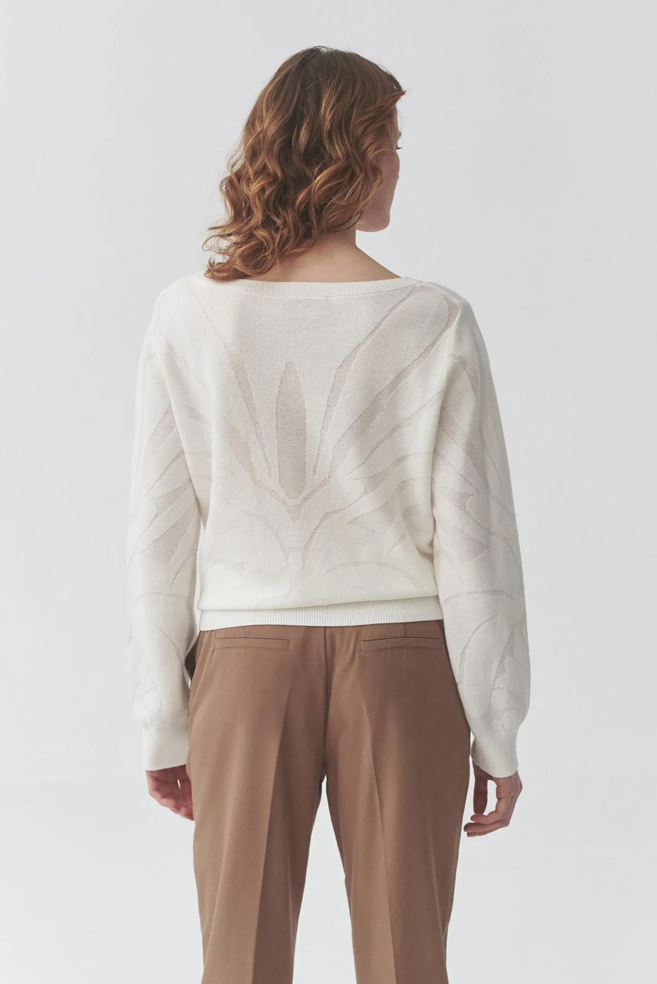 PASTELOWY SWETER Z BAWEŁNIANEJ PRZĘDZY — FINN