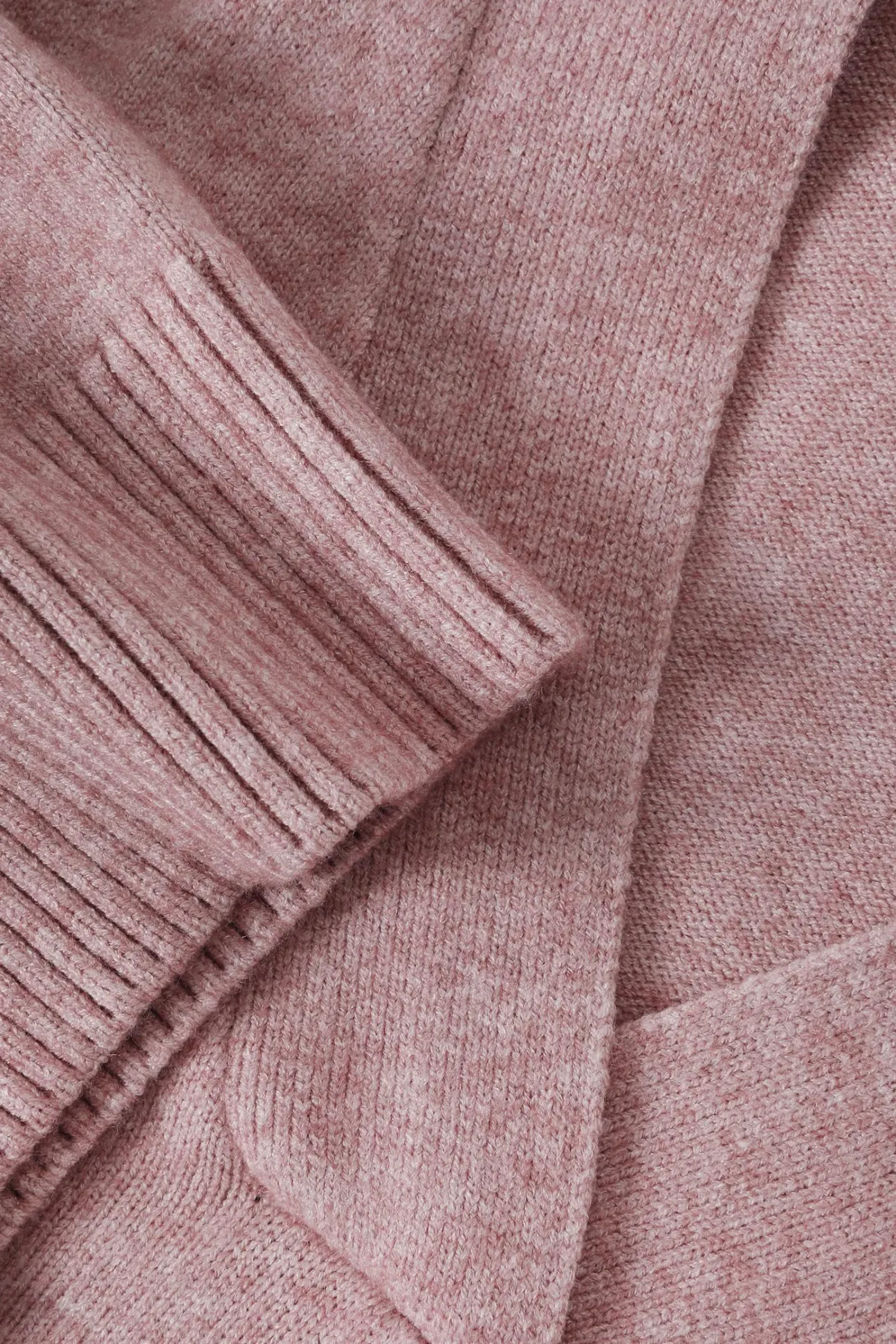 PONADCZASOWY SWETER DAMSKI Z SZEROKIM RĘKAWEM — MIU