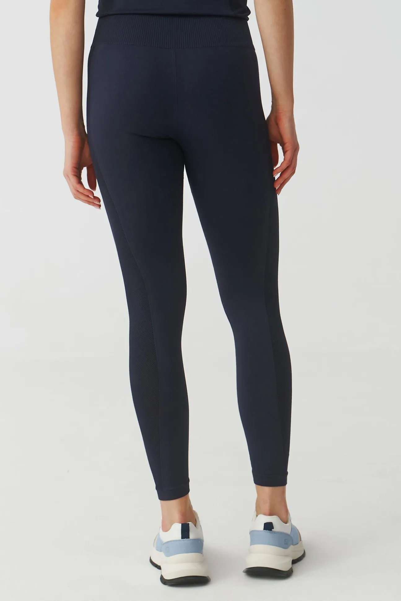 SPORTOWE SPODNIE DAMSKIE TYPU LEGGINSY - KLEA