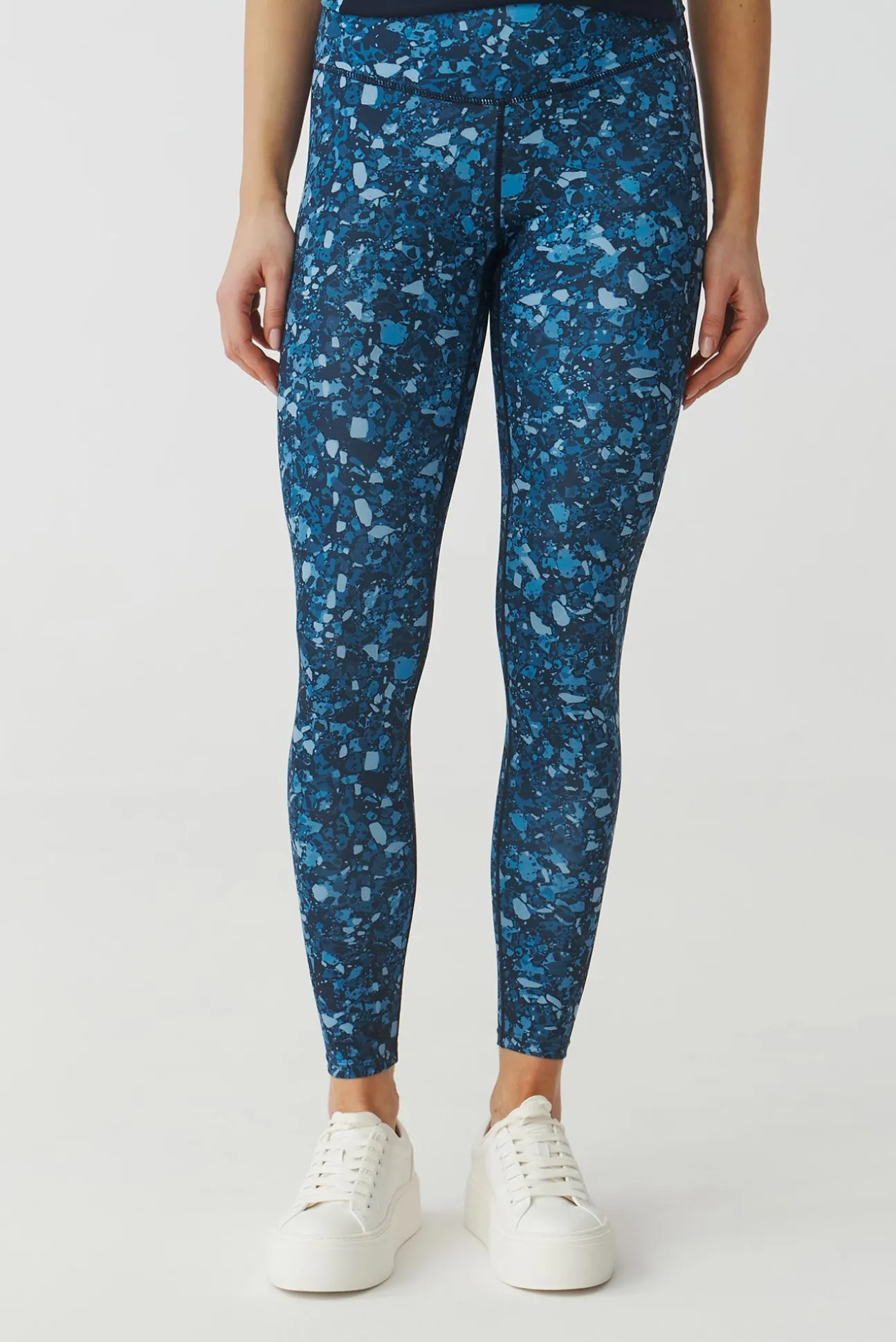 SPORTOWE SPODNIE DAMSKIE TYPU LEGGINSY - LEA 1