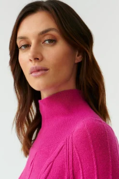 STRUKTURALNY SWETER DAMSKI Z GOLFEM MEDUZA