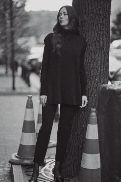 STYLOWY SWETER DAMSKI BEZRĘKAWNIK - LENO