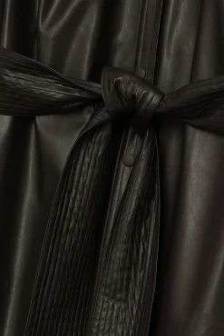 SUKIENKA Z IMITACJI SKÓRY LEDERA