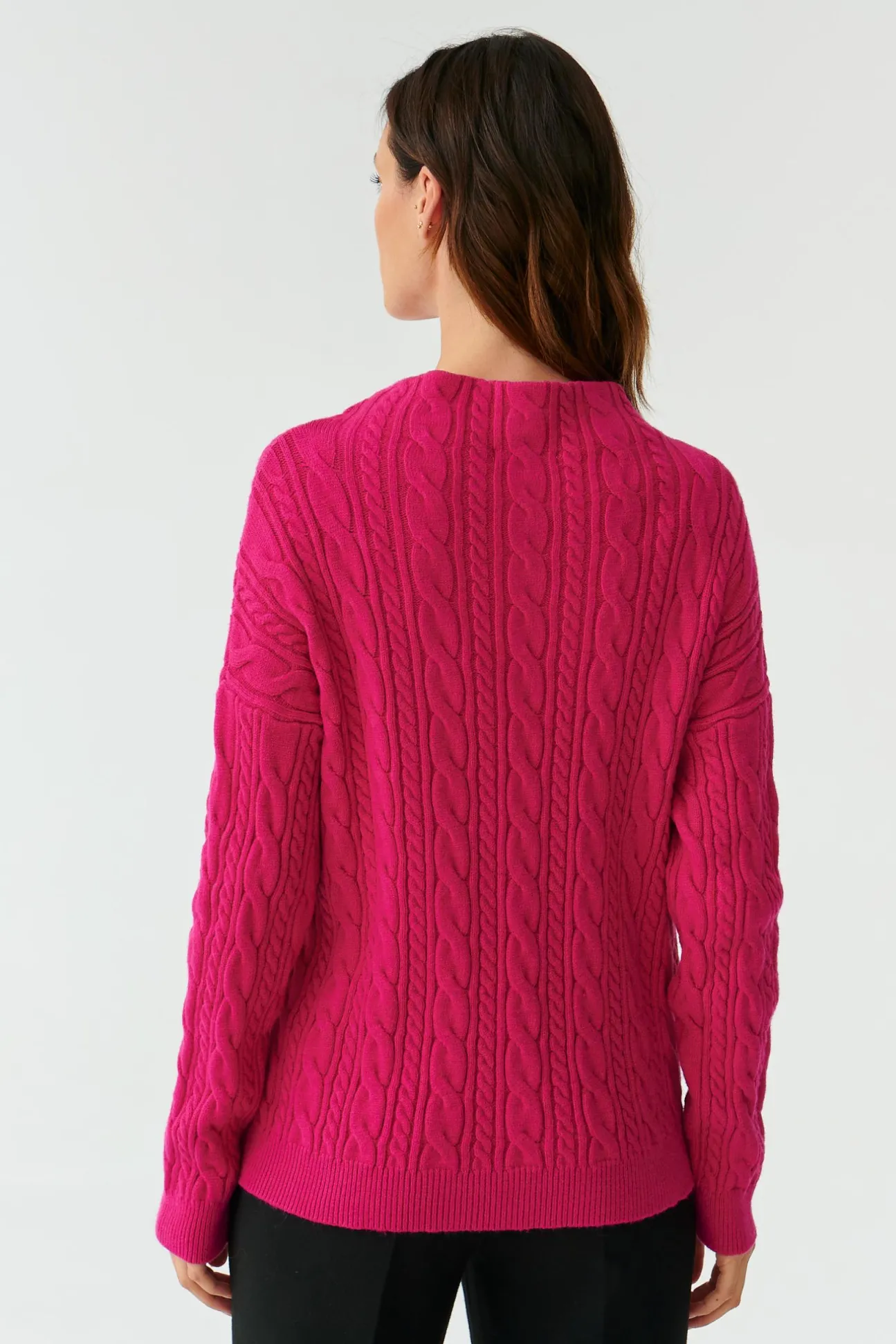 SWETER DAMSKI O WARKOCZOWYM SPLOCIE WENWENA