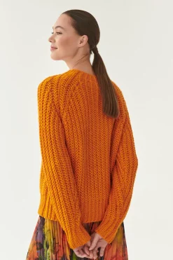 SWETER DAMSKI O WYRAŹNYM SPLOCIE NITERO