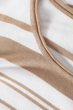SWETER DAMSKI W NIEREGULARNE PASKI - STRIPPI