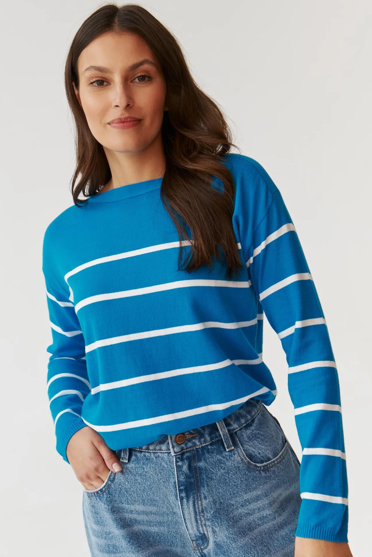 SWETER DAMSKI W PASKI O SWOBODNYM FASONIE - DROP 1