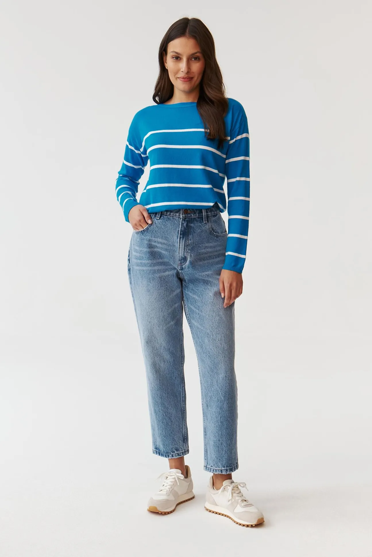 SWETER DAMSKI W PASKI O SWOBODNYM FASONIE - DROP 1