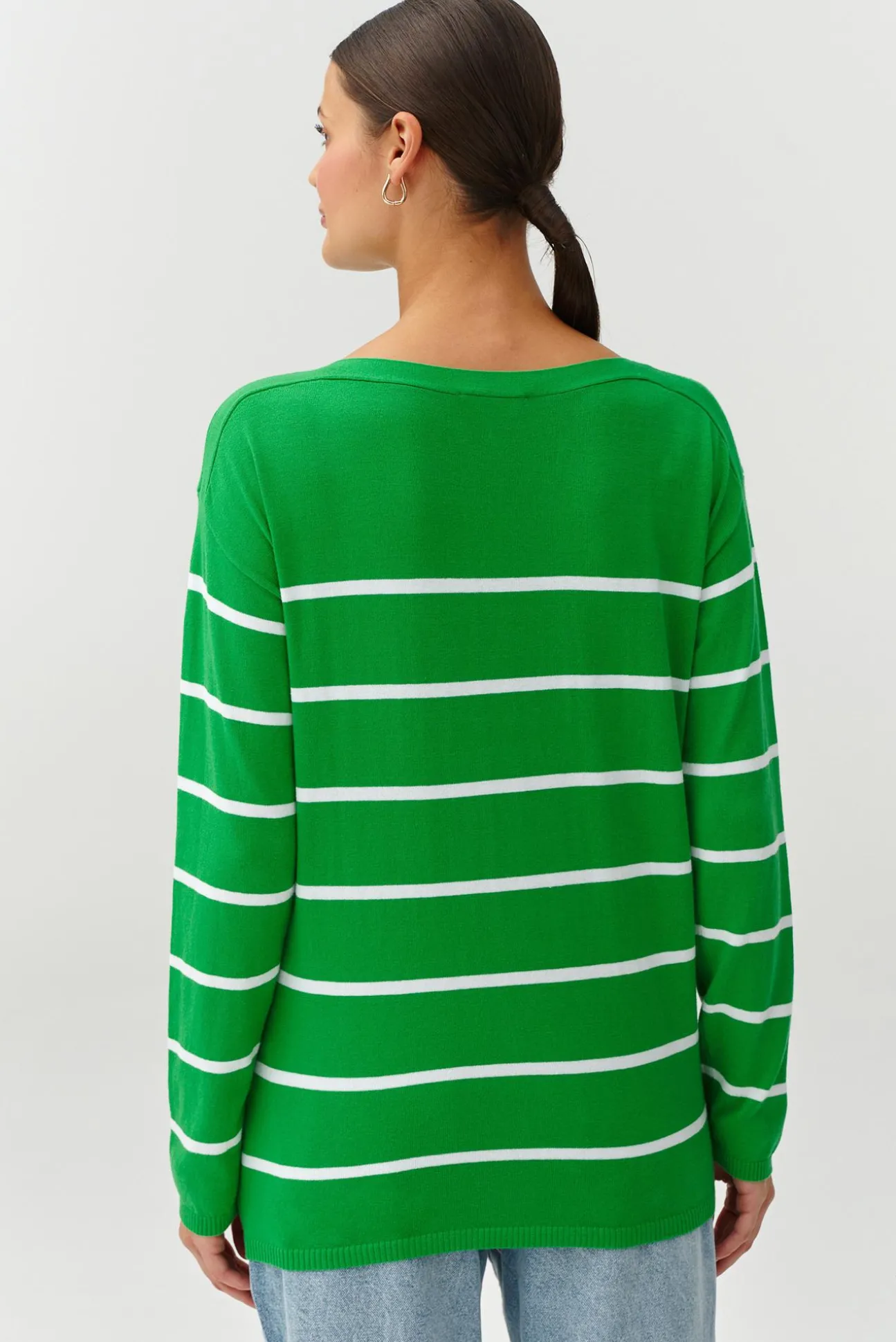 SWETER DAMSKI W PASKI O SWOBODNYM FASONIE - DROP 1