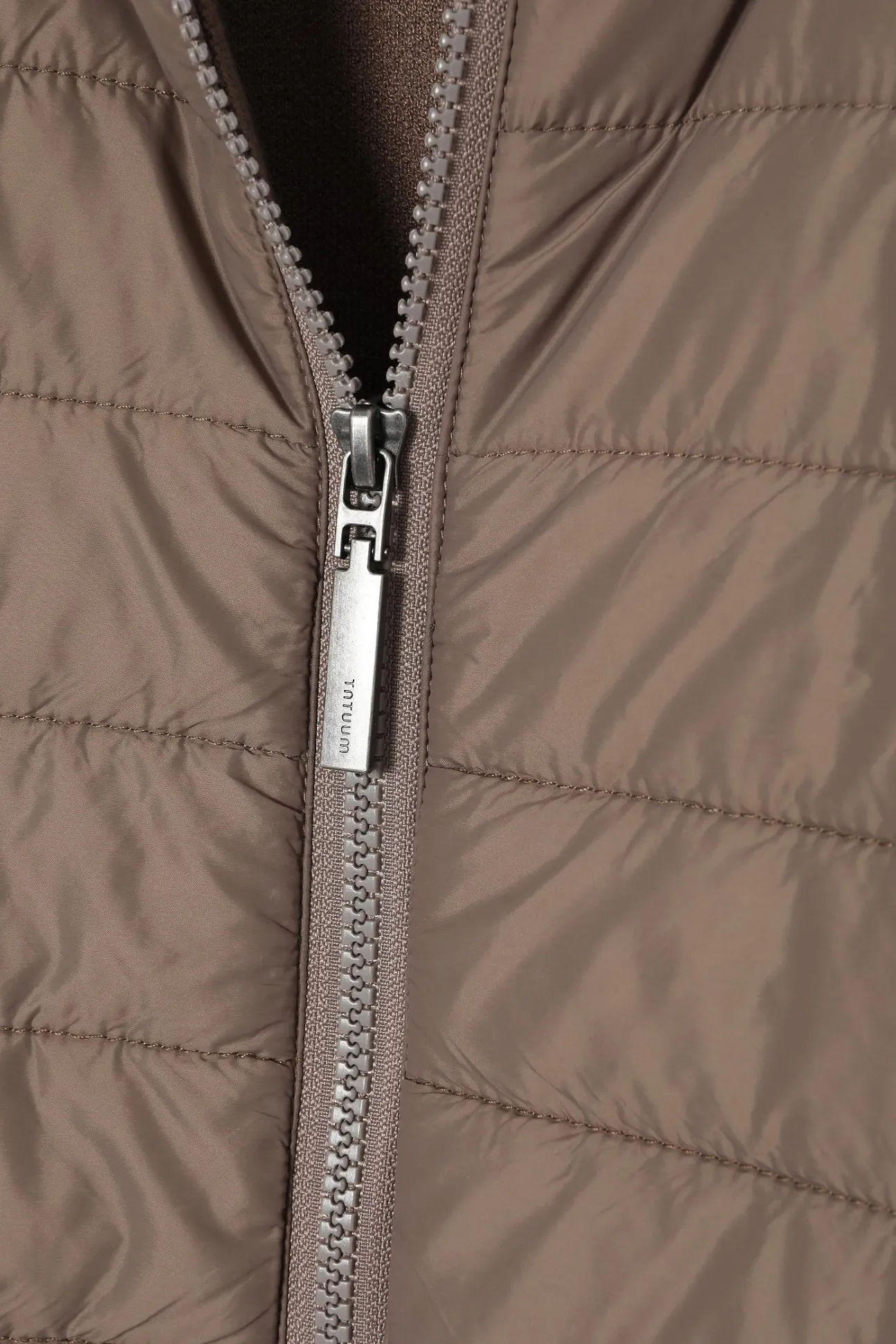 SWETER DAMSKI Z PIKOWANYM FRONTEM - KADEKO 1