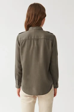 TKANINOWA KOSZULA DAMSKA Z PAGONAMI - KORSANA