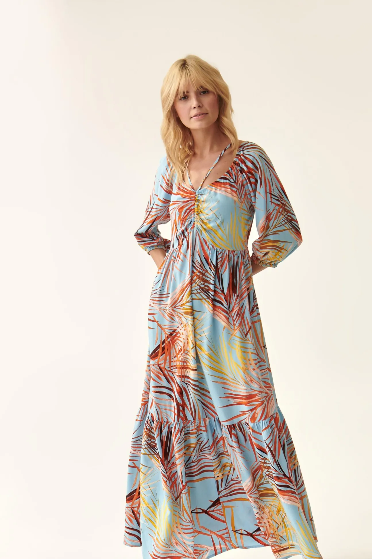 WZORZYSTA SUKIENKA MAXI PALMIKO 1